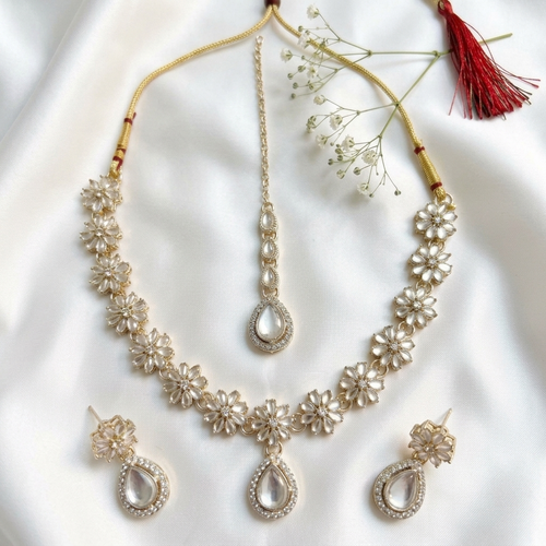 Elegant Kundan & Polki Floral Jewelry Set